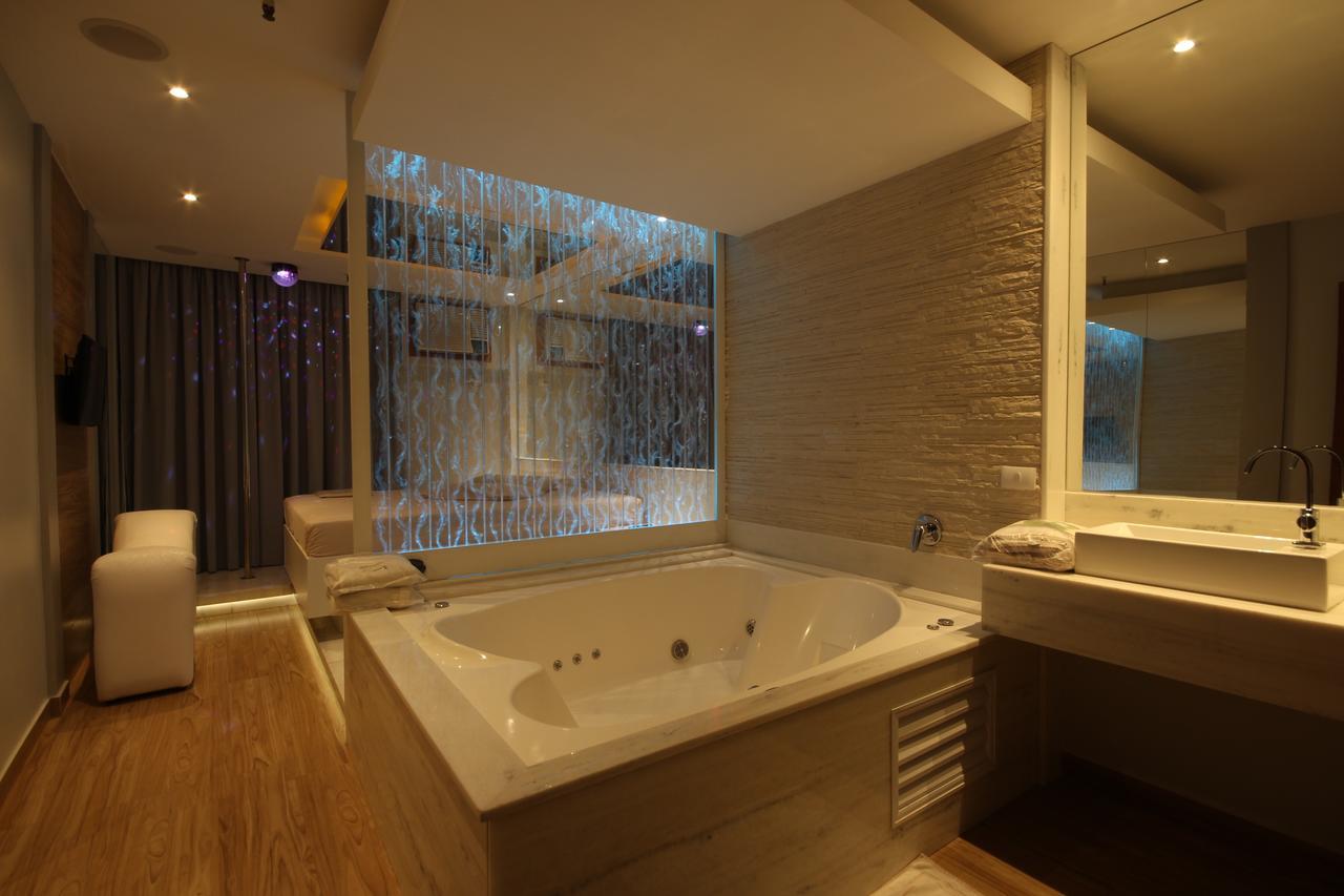 Hotel do amor Time (adults Only)