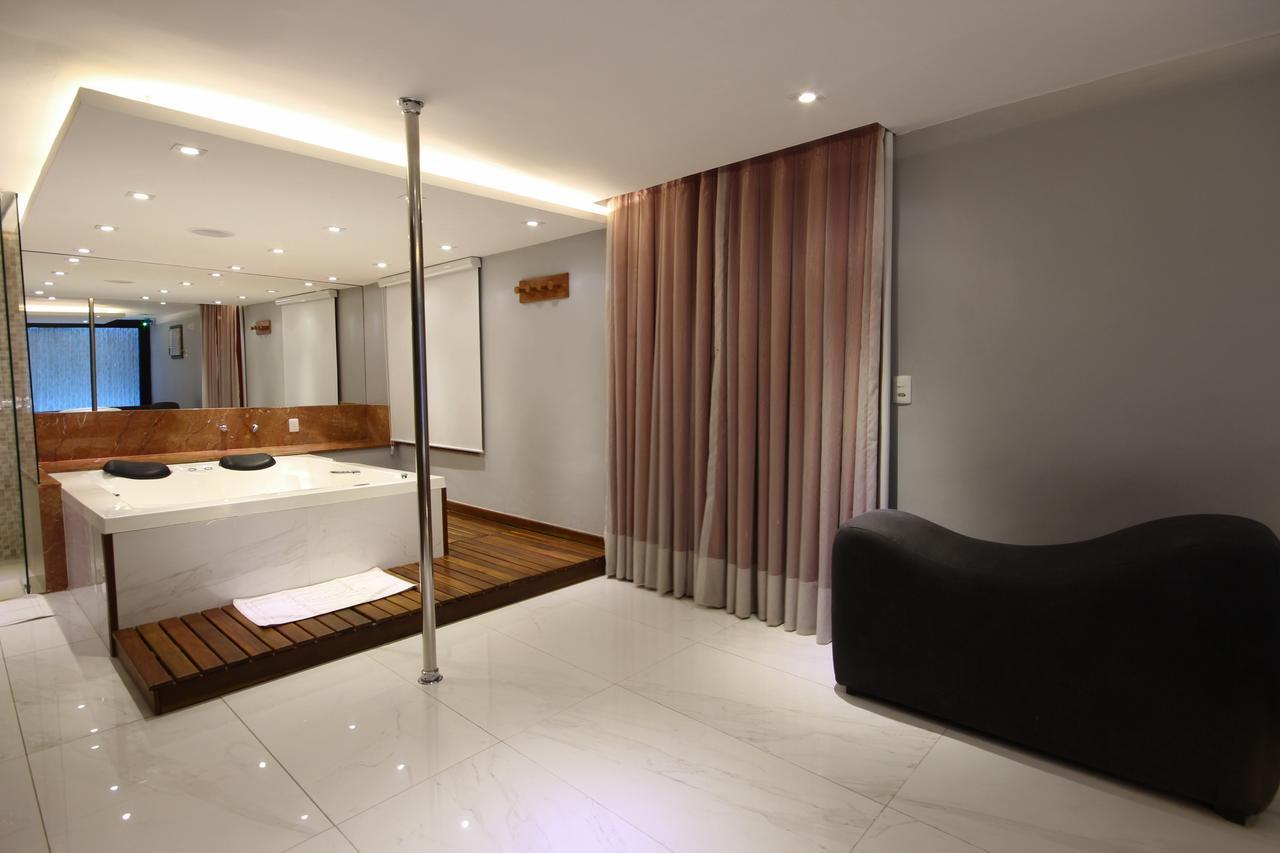 Hotel do amor Time (adults Only)